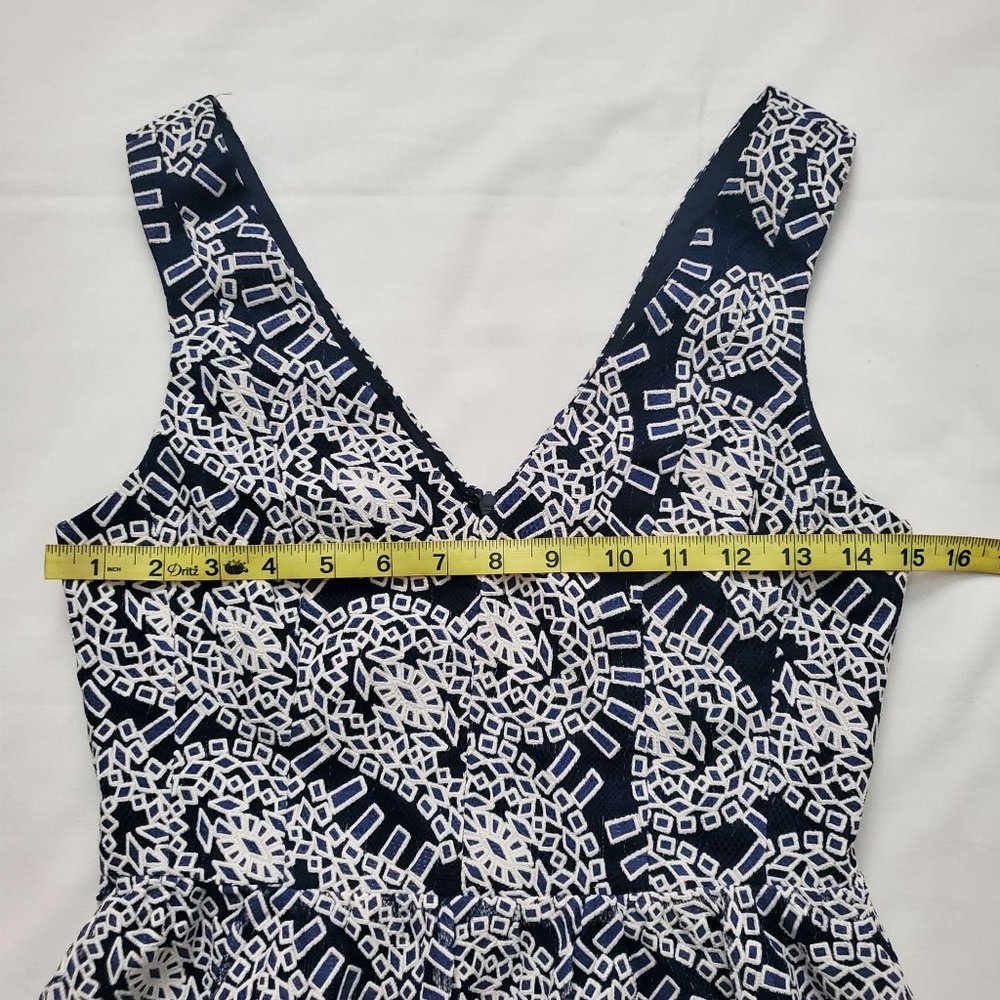 Shoshanna Women's Blue & White Geo Print Shear Floral Lace Mini Dress Size 0/ XS - Picture 13 of 14